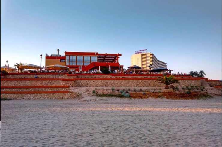 شاطئ  Cala Bosque (1)