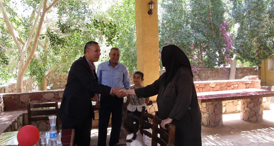 رئيس مدينة أبورديس يتفقد الحالة الأمنية لدير السبع بنات بقرية فيران (1)                                                                                                                                 