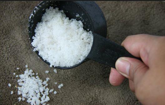 بعيدًا عن الطعام.. فوائد مذهلة لـ الملح في تنظيف المنزل (1)                                                                                                                                             