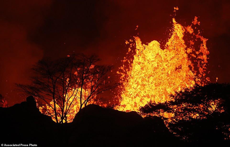 ثورة بركان كيلاويا (1)                                                                                                                                                                                  
