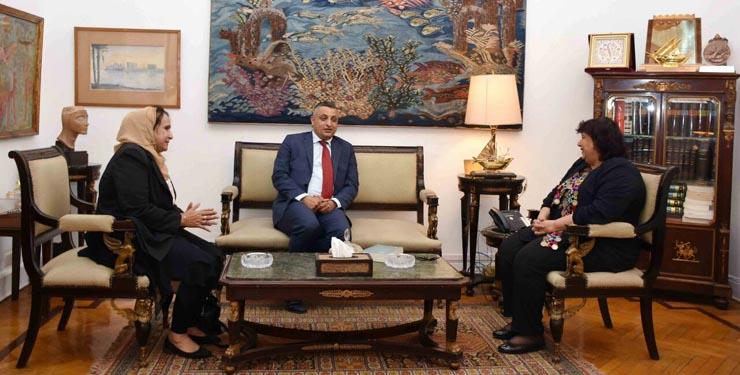وزيرة الثقافة مع نظيرها اليمني مروان دماج  (1)                                                                                                                                                          