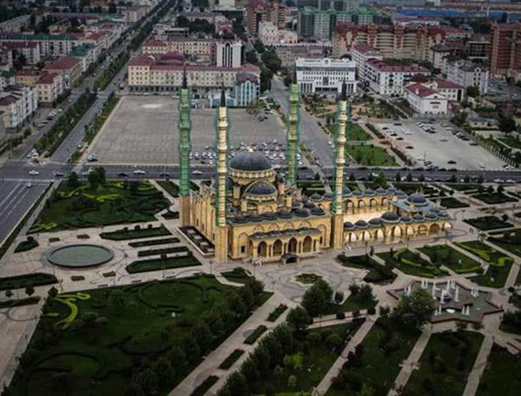 مسجد قلب الشيشان تحفة إسلامية في قلب أوروبا4