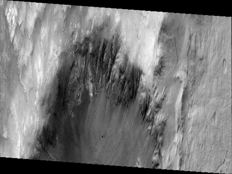 أطول-نهر-على-سطح-المريخ-(1)                                                                                                                                                                             