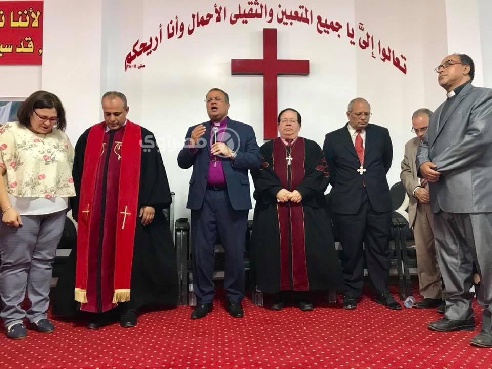 اداء انجيلي خلال افتتاح الكنيسة الأنجلية بمدينة دسوق                                                                                                                                                    