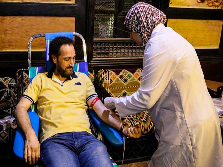 نصير شمة يتبرع بالدم مع تلاميذه في بيت العود (1)                                                                                                                                                        