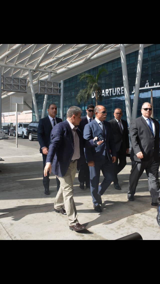 وزير الطيران يتفقد مطار القاهرة والملاحة الجوية قبل انطلاق موسم الحج (3)                                                                                                                                