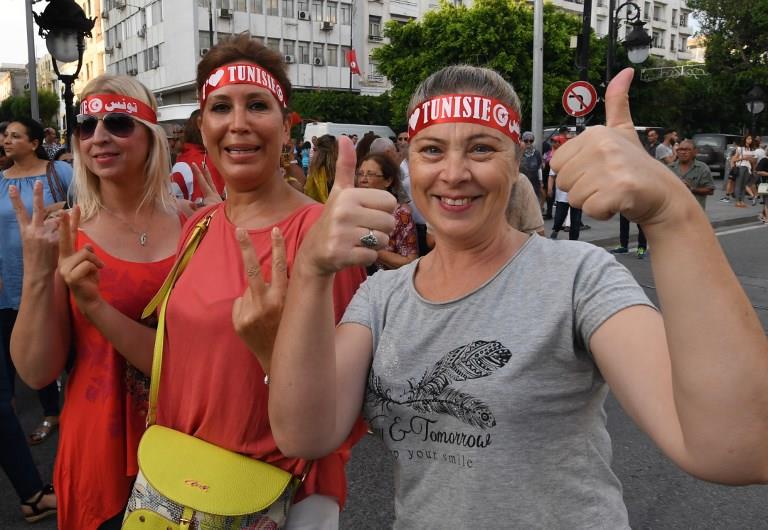 التونسيون يتظاهرون لدعم المساواة بين الجنسين (1)                                                                                                                                                        