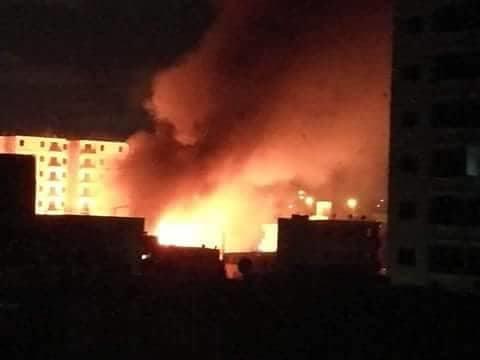 حريق هائل بعقارين في الإسكندرية                                                                                                                                                                         