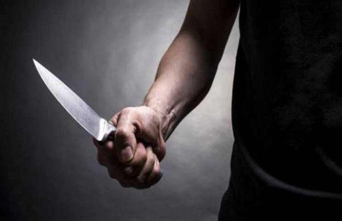 دماء على باب المسجد بطعنات الغدر.. تفاصيل آخر ليلة في حياة شاب دماء على باب المسجد بطعنات الغدر.. تفاصيل آخر ليلة في حياة شاب