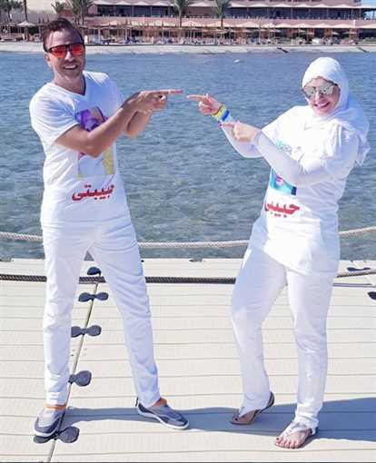 ميار الببلاوي وزوجها  (1)                                                                                                                                                                               