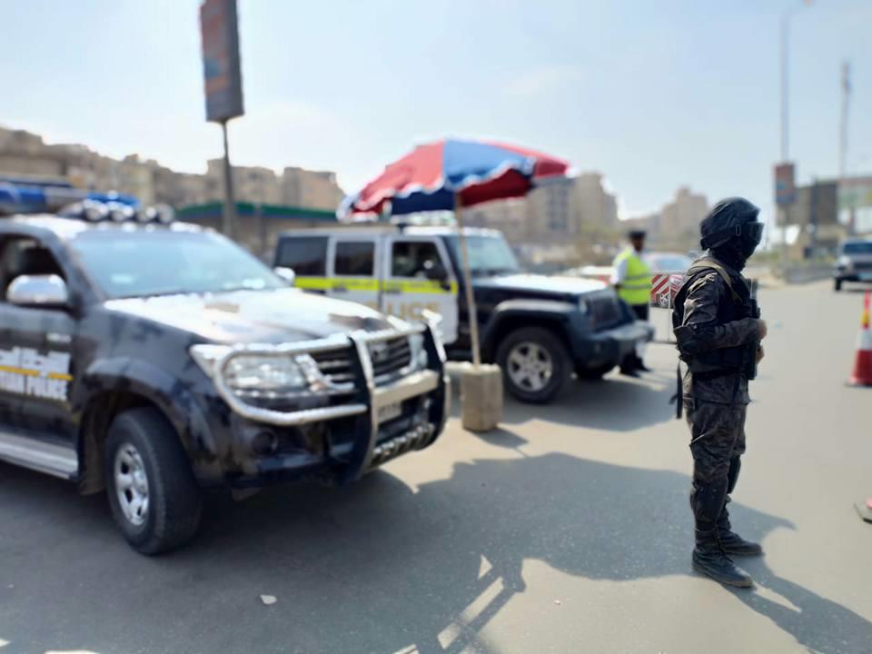 مدير أمن القاهرة يتفقد الخدمات الأمنية بالمنافذ الطريق الدائري (1)                                                                                                                                      