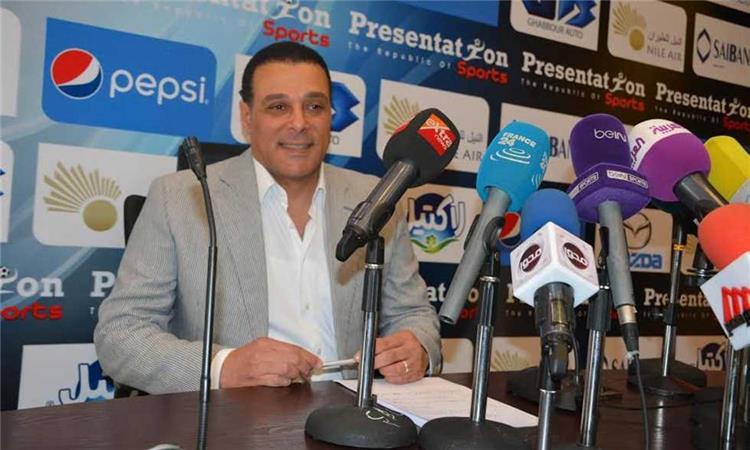عبد الفتاح: لا أريد الاستمرار في لجنة الحكام.. وركلة جزاء الأهلي صحيحة 100% عبد الفتاح: لا أريد الاستمرار في لجنة الحكام.. وركلة جزاء الأهلي صحيحة 100%