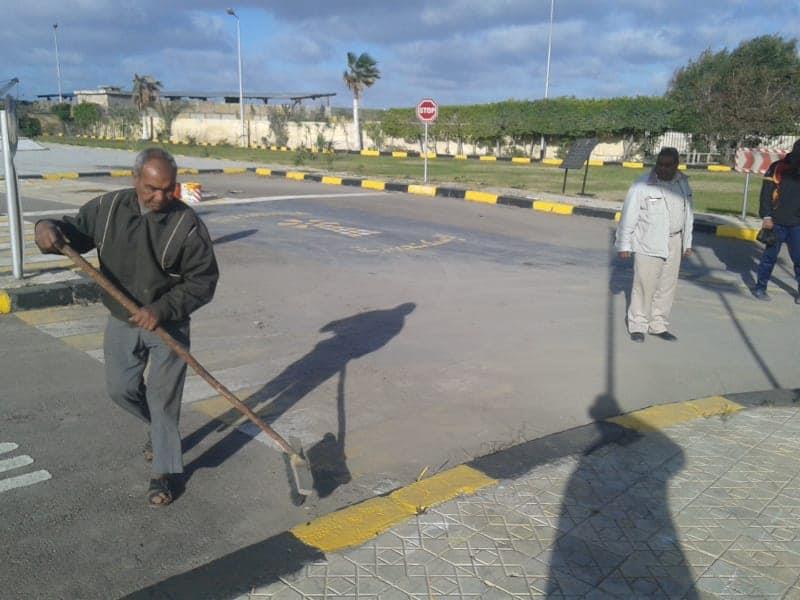 أعمال تنظيف وتجميل النصب التذكاري لشهداء الشرطة بالإسكندرية (2)