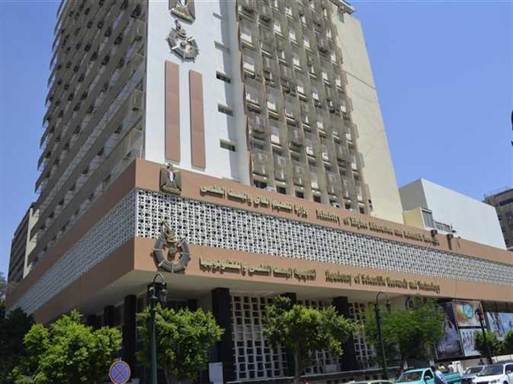 "البحث العلمي" وجامعة السويس يحتفلان بتخرج الدفعة الأولى حاضنة "طموح" "البحث العلمي" وجامعة السويس يحتفلان بتخرج الدفعة الأولى حاضنة "طموح"