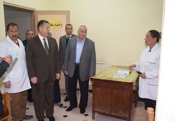 زيارة المحافظ لمستشفى ناصر العام (1)
