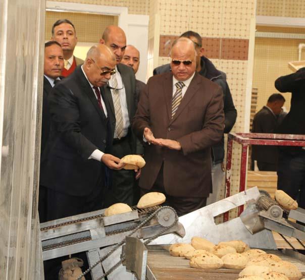 محافظ القاهرة يتفقد الأسمرات (1)