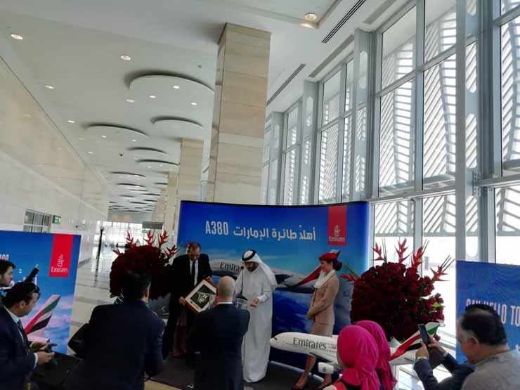 استقبال أول رحلة لطائرة طيران الإمارات (1)