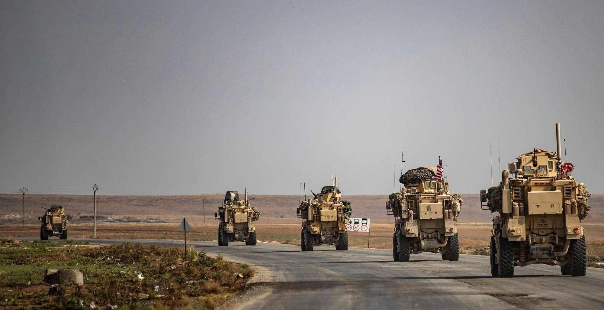 عشرات الآليات العسكرية تركت مواقعها في سوريا