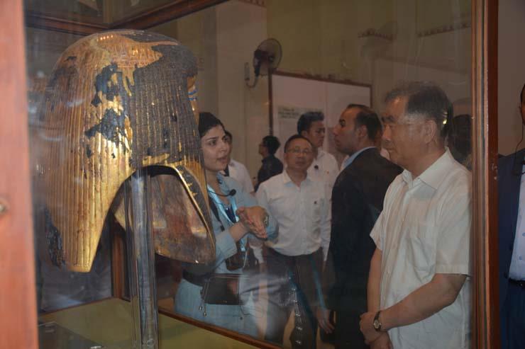 رئيس المجلس الاستشاري الصيني يزور المتحف المصري بالتحرير