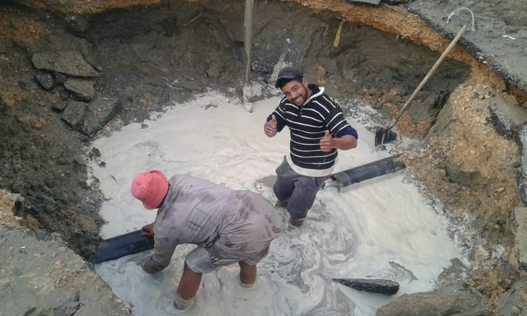 أعمال إصلاح ماسورة المياه في بورسعيد
