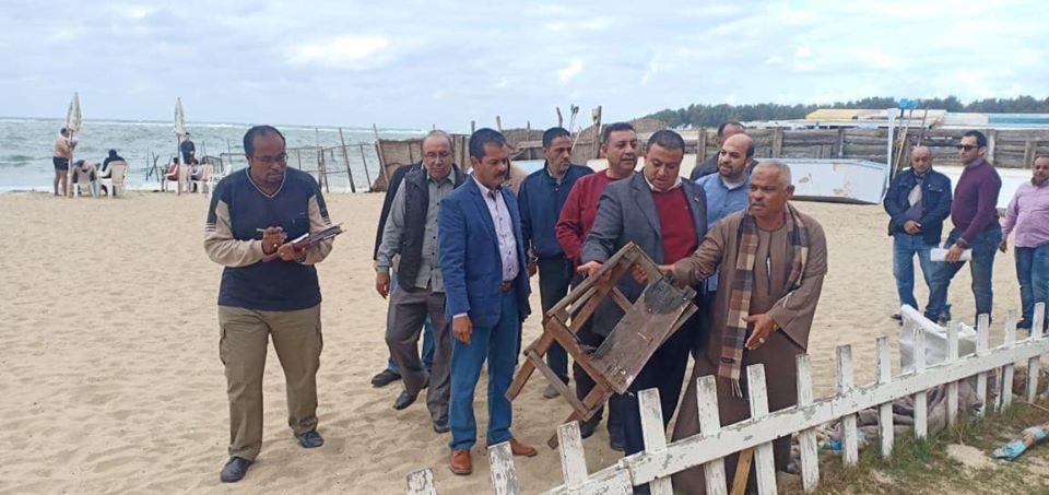 حملة إزالة مكبرة على شواطئ الإسكندرية 