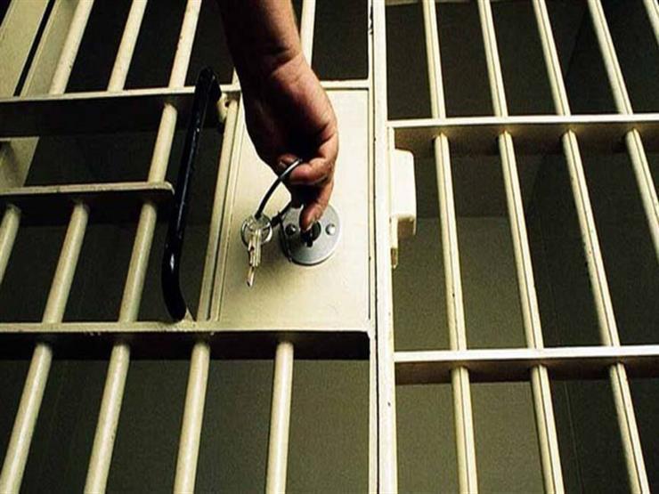 إخلاء سبيل 36 شخصًا اخترقوا حظر التجوال أمس في مدينة طوخ إخلاء سبيل 36 شخصًا اخترقوا حظر التجوال أمس في مدينة طوخ