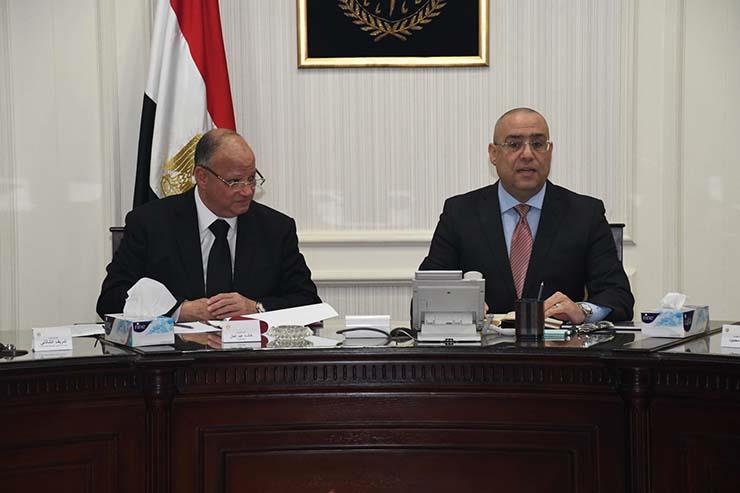 وزير الإسكان ومحافظ القاهرة يتابعان الموقف التنفيذى لمشروعات التطوير وزير الإسكان ومحافظ القاهرة يتابعان الموقف التنفيذى لمشروعات التطوير