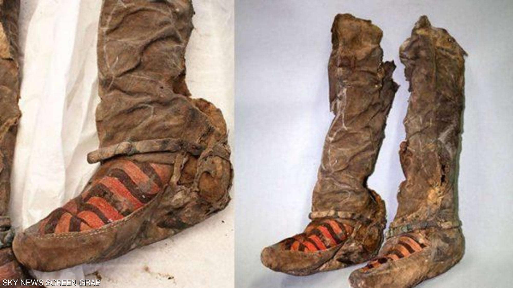 العثور على مومياء عمرها 1500 عام.. وحذاؤها يذهل علماء الآثار.