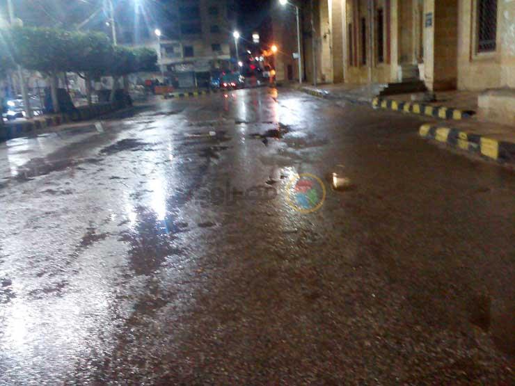 اثار سقوط امطار في ميدان عام بكفرالشيخ