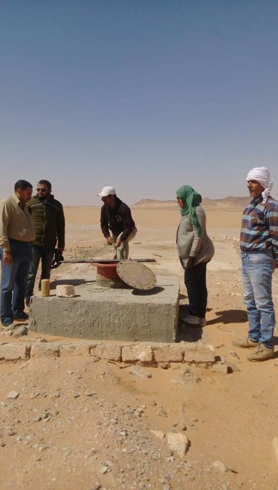 اختبارات لمياه الآبار لزراعة 5 ألاف فدان بمنطقة أبو طرطور بالوادي الجديد (1)