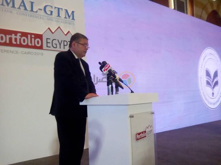 وزير قطاع الأعمال: اتفاق مع نيسان اليابانية لتصنيع السيارات بمصر خلال 3 أشهر