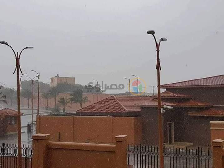 الطقس السيء يضرب برج العرب قبل مباراة القمة (2)
