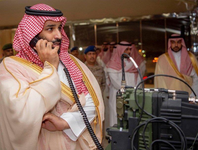 الأمير محمد بن سلمان في تدشين أول طائرة تدريب عسكرية محلية الصنع