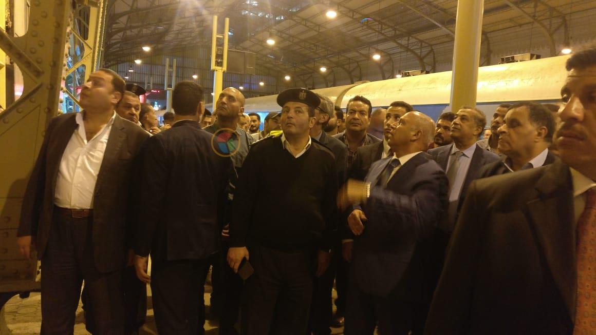 كامل الوزير يتفقد محطة مصر (1)