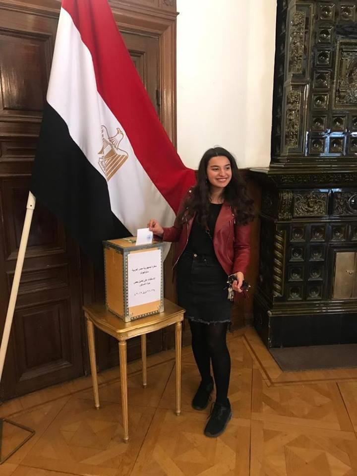 الجالية المصرية بالسويد تصوت على التعديلات الدستورية (3)