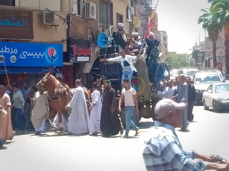 مسيرات احتفالية بمولد سيدي أبوالحجاج في الأقصر (2)