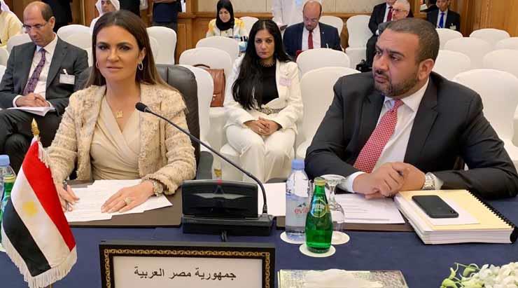 خلال مشاركة وزيرة الاستثمار في اجتماع مجلس محافظي الصندوق العربي للإنماء الاقتصادي والاجتماعي (1) - Copy