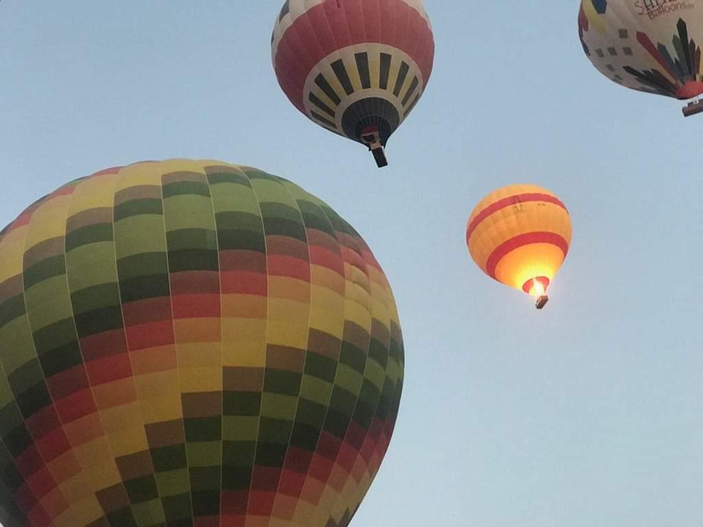 رحلات البالون تحلق في سماء الأقصر (1)