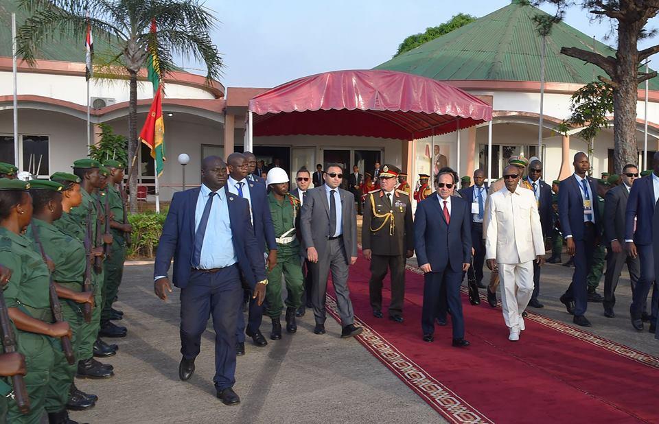  مغادرة الرئيس السيسي لـ غينيا  (3)