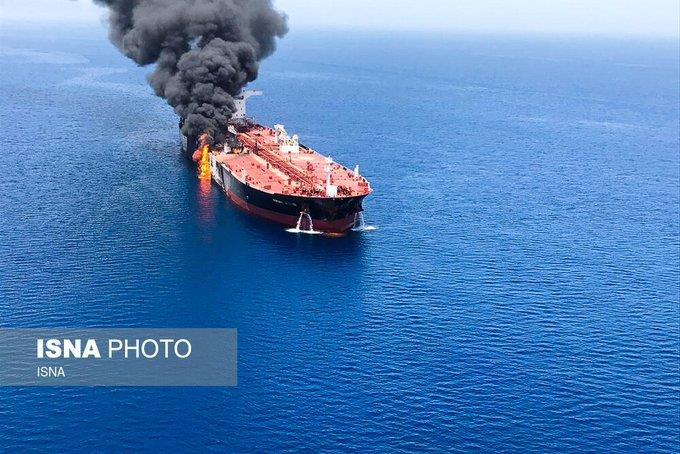 حريق ناقلة نفط في خليج عمان
