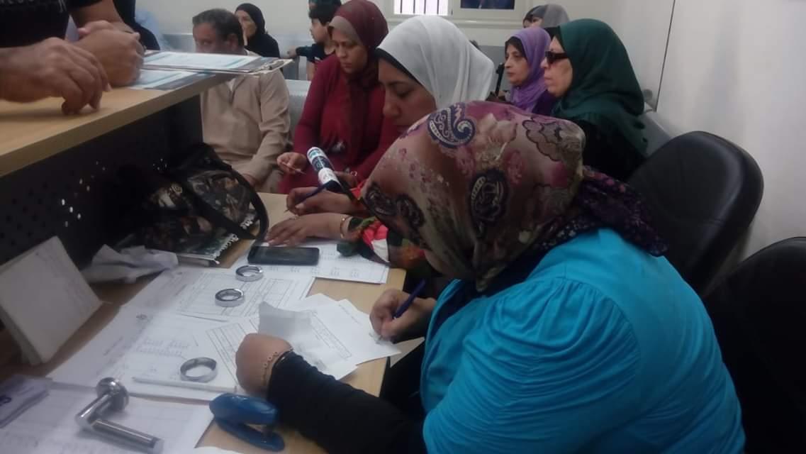 شباب المتطوعين داخل الوحدات الصحية في بورسعيد