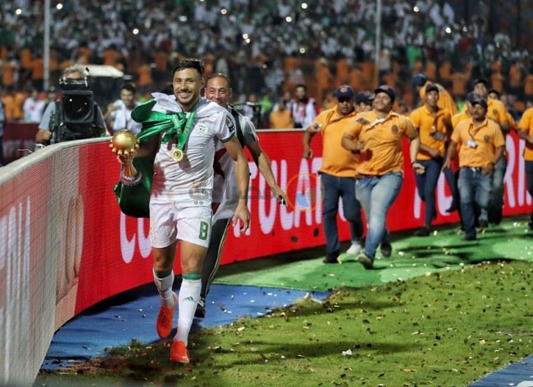 تتويج منتخب الجزائر بكأس الأمم الأفريقية