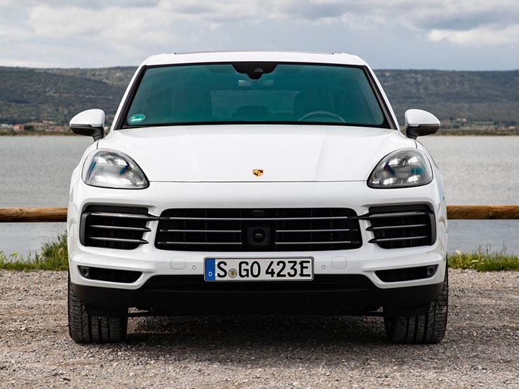 بورش Cayenne Turbo S E-Hybrid