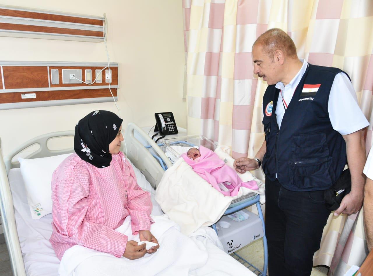 حاجة مصرية تلد بأحد مستشفيات السعودية (2)