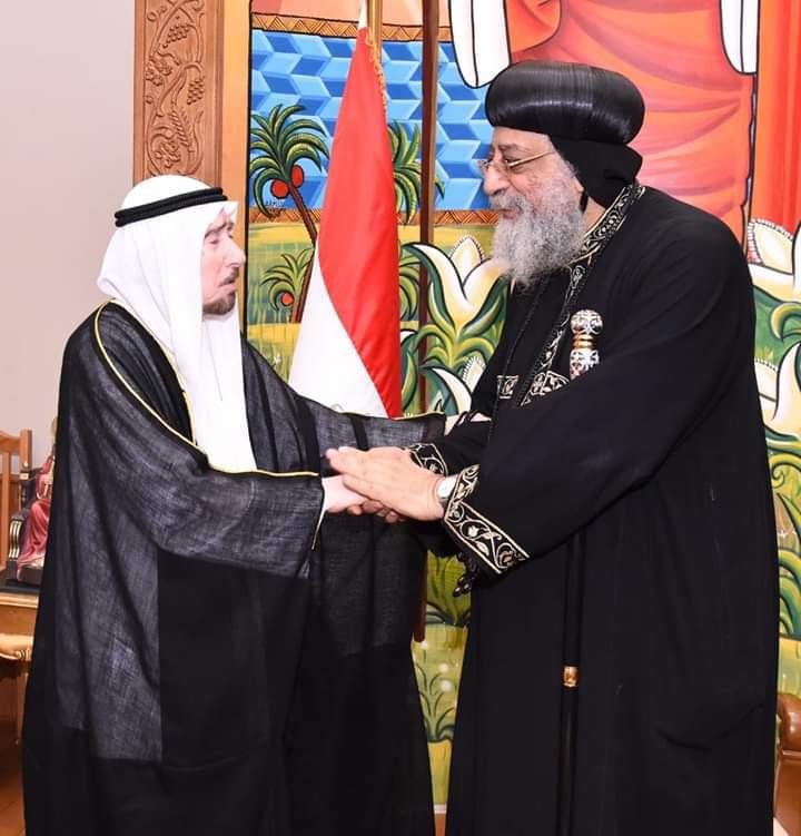 البابا تواضروس يستقبل المستشار الديني والقضائي لرئيس الإمارات (2)