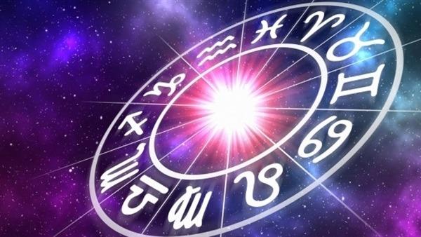 توقعات الأبراج اليوم 21-5: بحاجة لشريك حياتك.. ومكافآت وتحذير لهؤلاء توقعات الأبراج اليوم 21-5: بحاجة لشريك حياتك.. ومكافآت وتحذير لهؤلاء