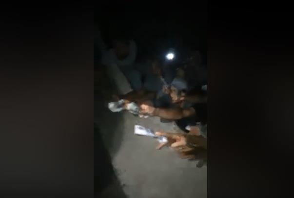 مصدر يكشف تفاصيل فيديو "ديلر" أبوالنمرس: "قديم والمتهم محبوس" مصدر يكشف تفاصيل فيديو "ديلر" أبوالنمرس: "قديم والمتهم محبوس"