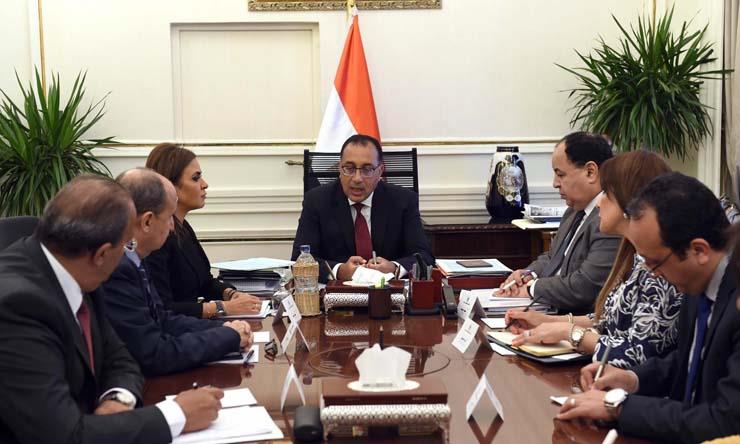 مدبولي يبحث تحفيز الاستثمار الأجنبي في مصر وتيسير الإجراءات أمام المستثمرين (1)