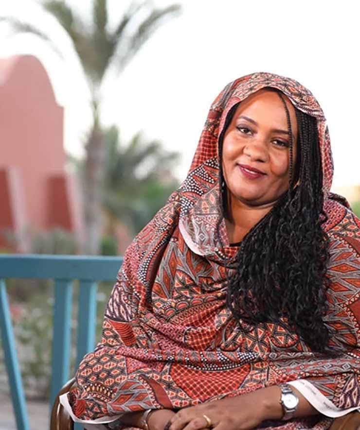 الفنانة السودانية اسما مبارك