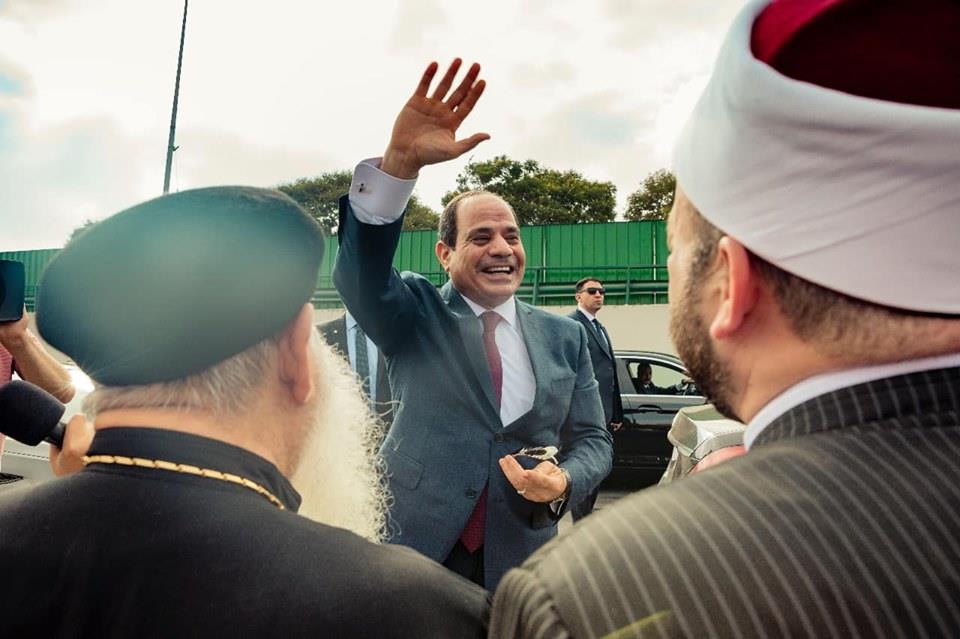 الرئيس السيسي يصل القاهرة                          (3)